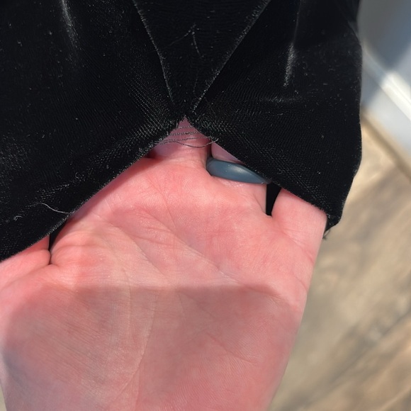 VTG Black Velvet Formal/Evening Gown sweetheart neck dramatic white sleeves sz14 - Picture 9 of 13